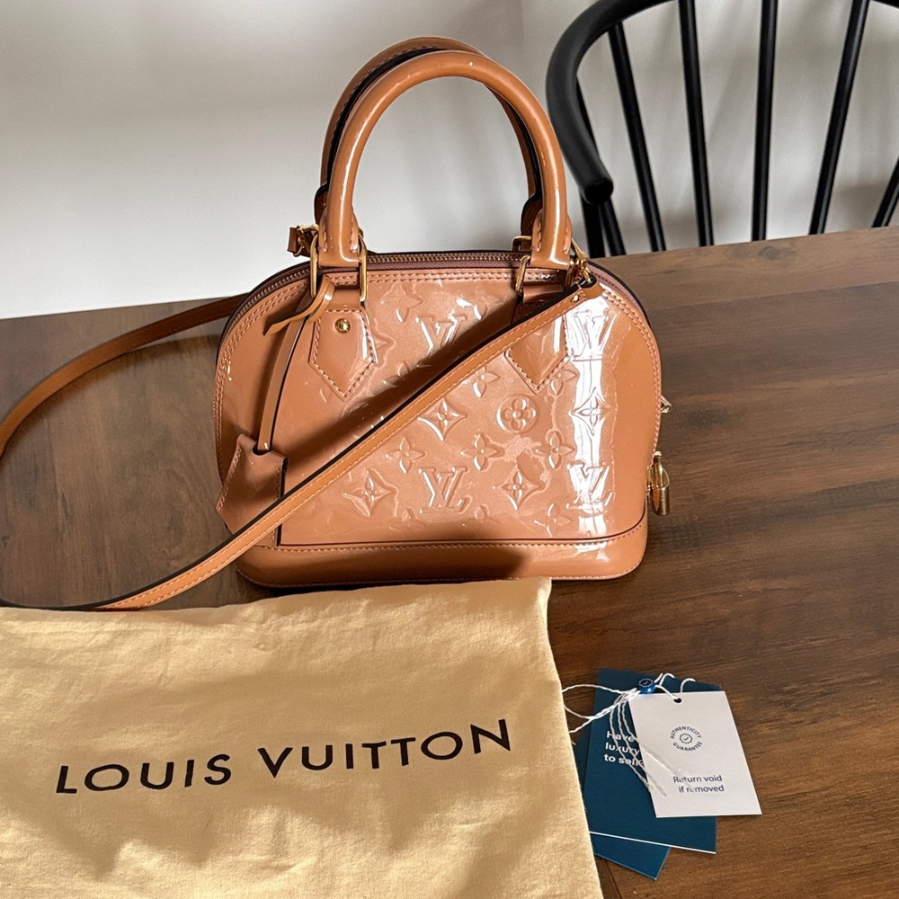 Louis Vuitton Alma Vernis Shoulder Bag in Rose Velours